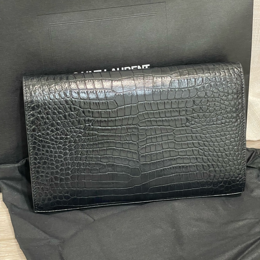 Saint Laurent Black Crocodile Pattern Crossbody Chain Wallet - Picture 4 of 10